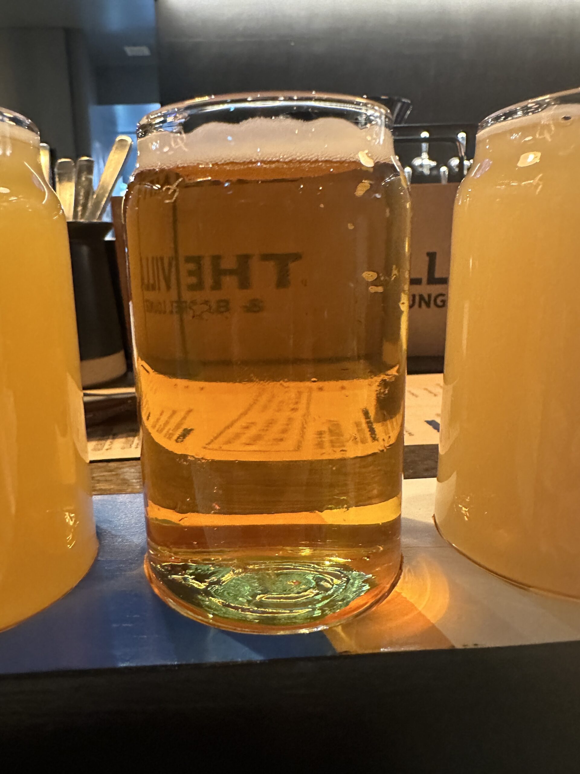 West Coast IPA - 金黄色具有特色酒花香气的精酿啤酒