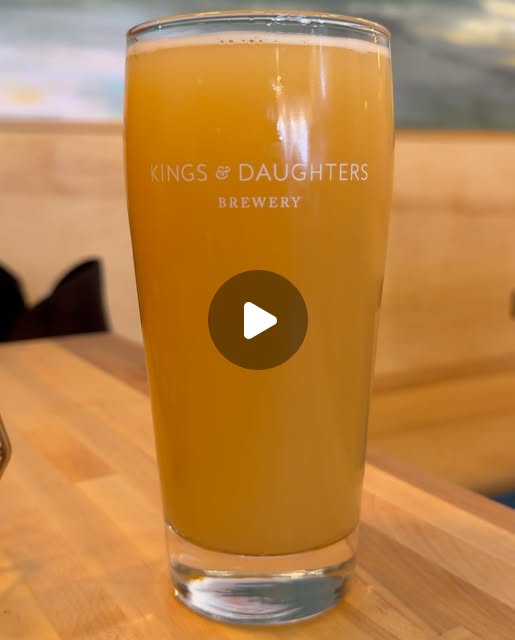 Instagram @lobeerve の投稿写真